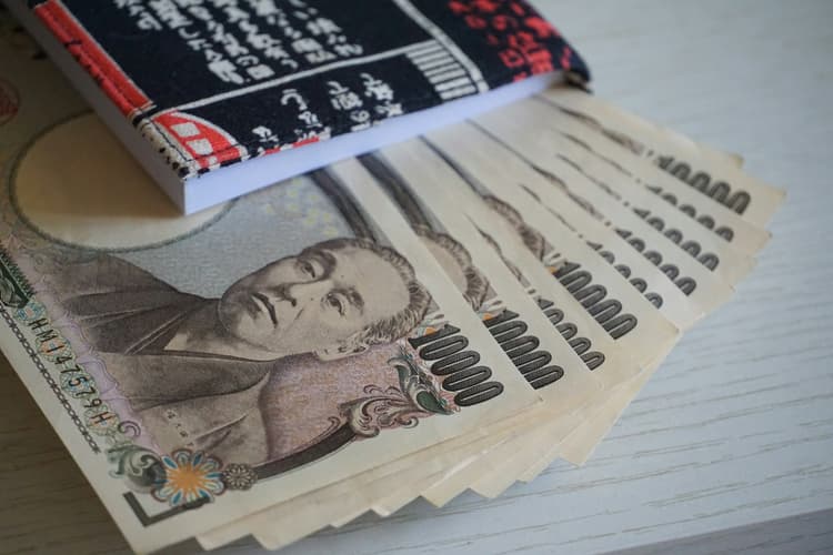 what-is-the-average-english-teacher-salary-in-japan-2024